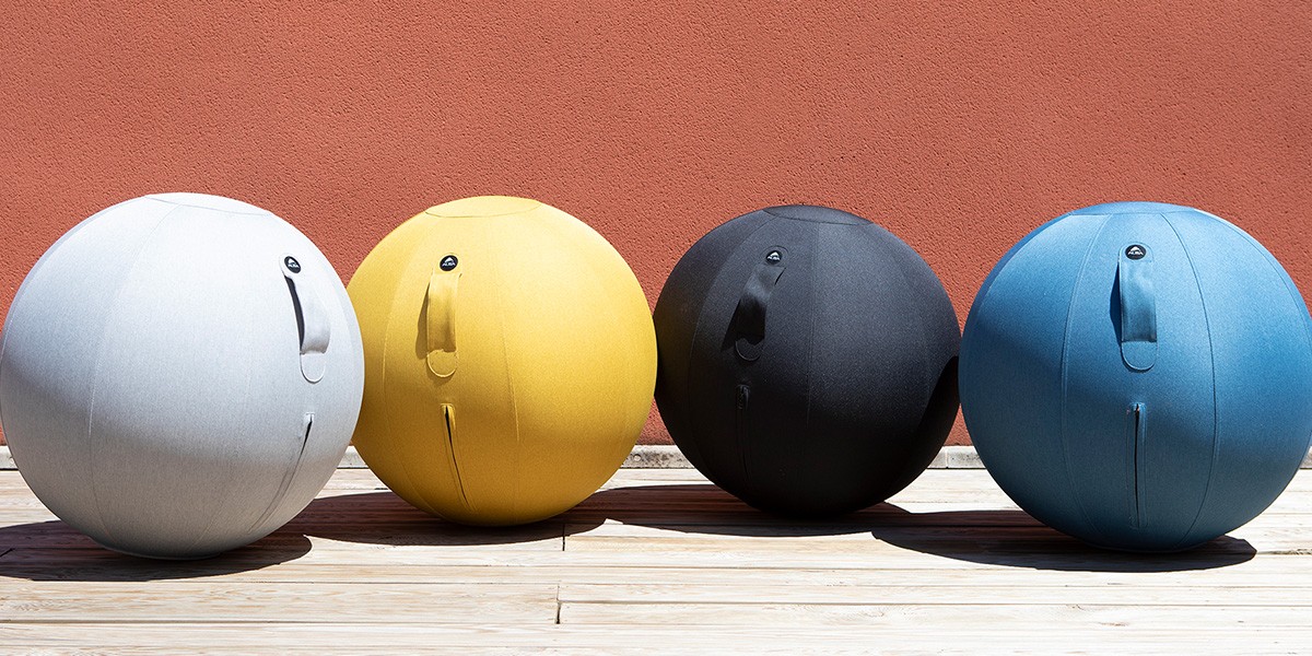 Tabourets, ballons, poufs : quelle assise ergonomique choisir selon son usage ?